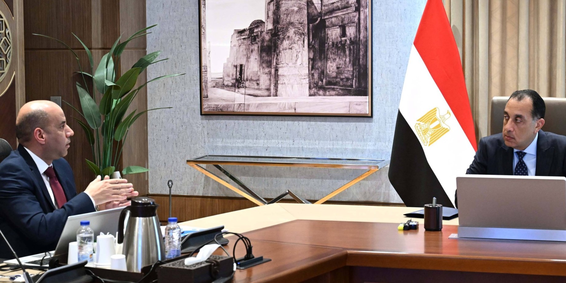 رئيس الوزراء ووزير العمل رئيس الوزراء ووزير العمل